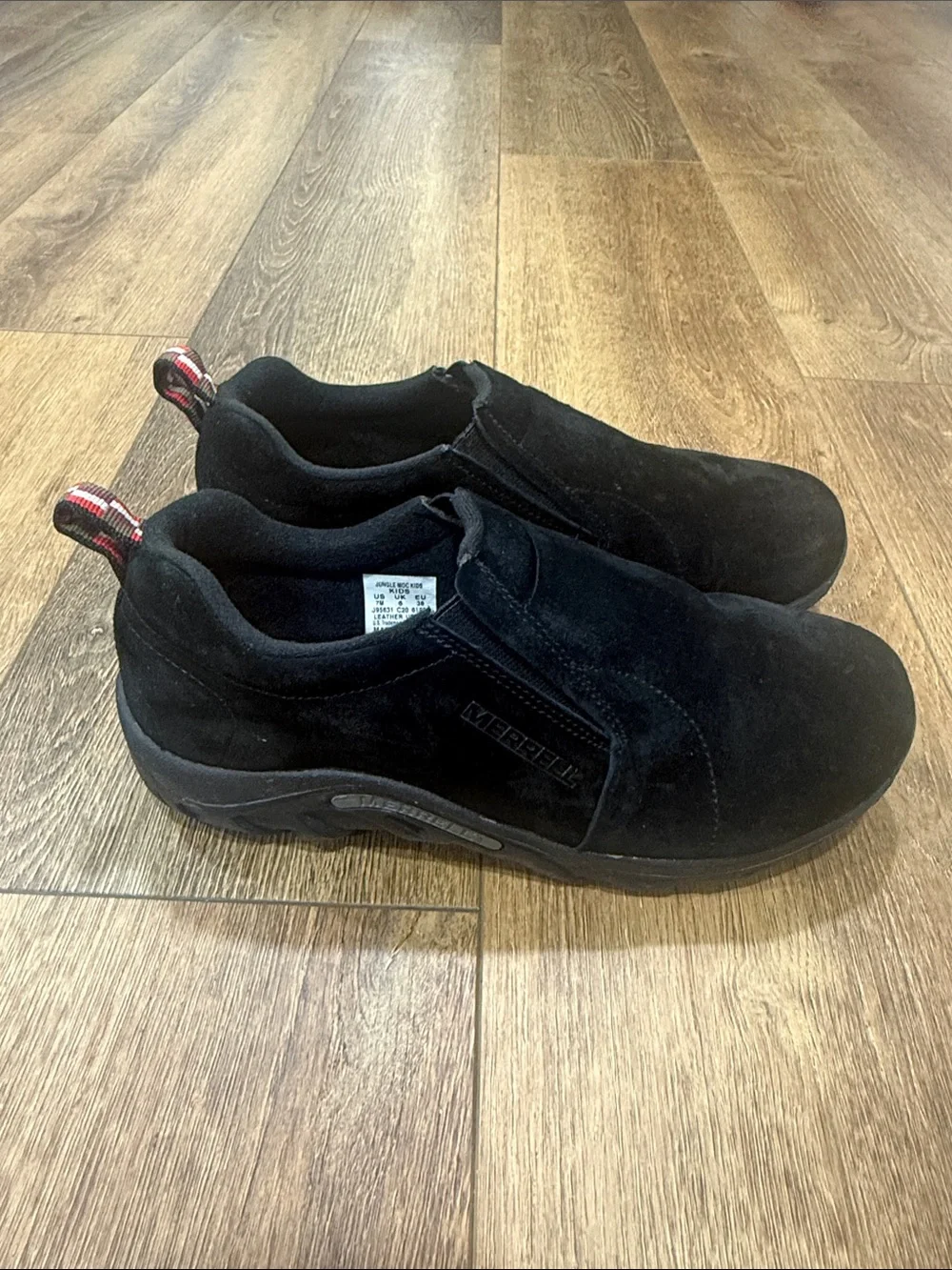 MERRELL Men's Black Slip-On Suede Casual Loafers. Size 7